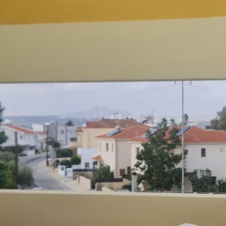 Top Floor 1 Bdrm Aprtrmnt Lejlighed Dromolaxia Eksteriør billede
