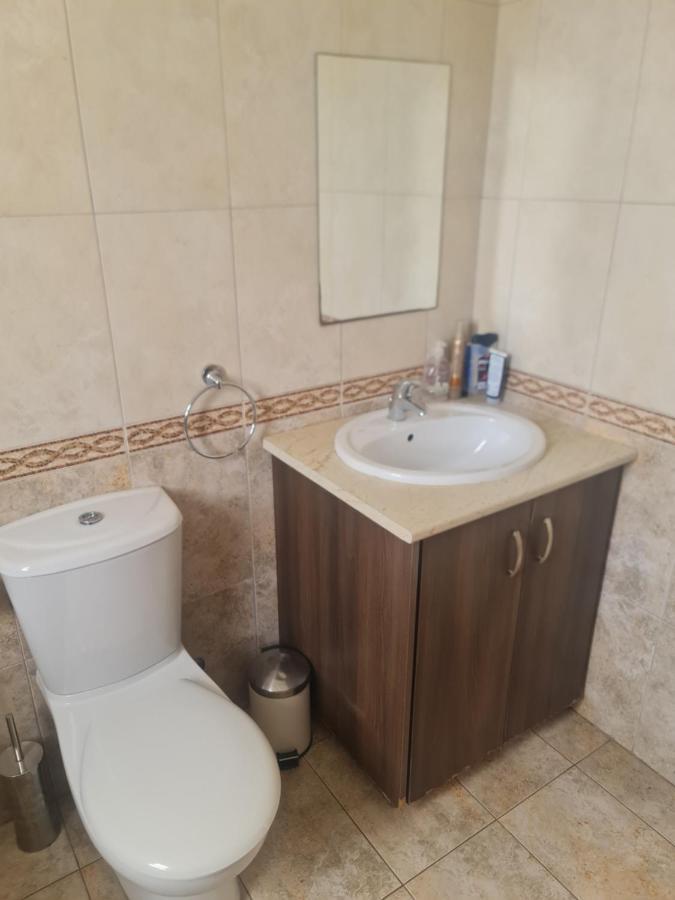 Top Floor 1 Bdrm Aprtrmnt Lejlighed Dromolaxia Eksteriør billede