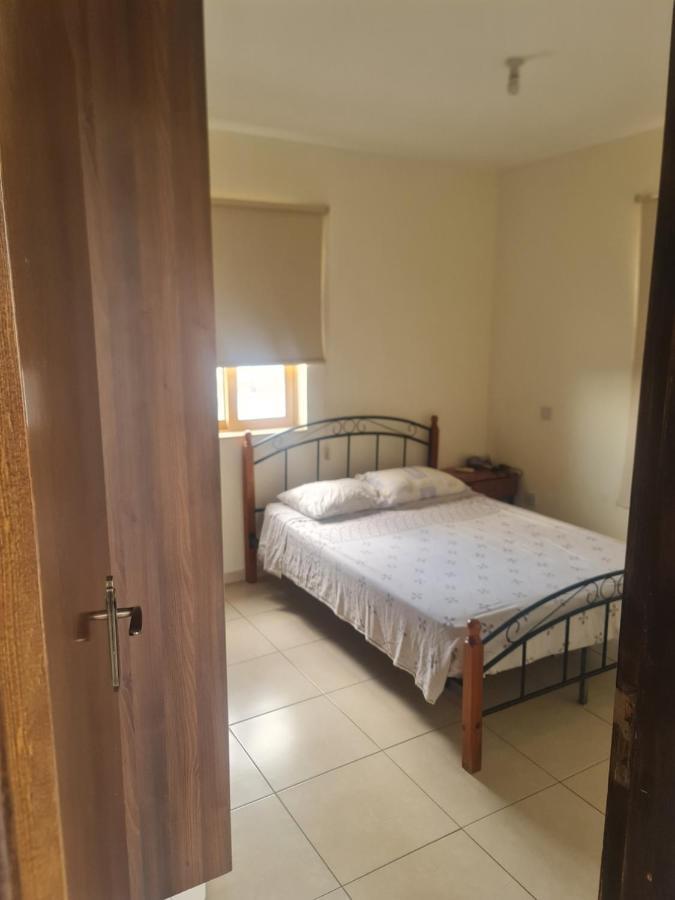 Top Floor 1 Bdrm Aprtrmnt Lejlighed Dromolaxia Eksteriør billede